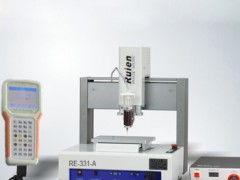 革新電子產品制造 全自動三維點膠機RE-331A的技術與應用解析